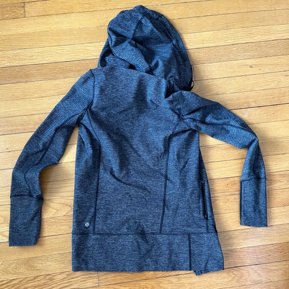 Lululemon Jacket - Picture 3 of 3